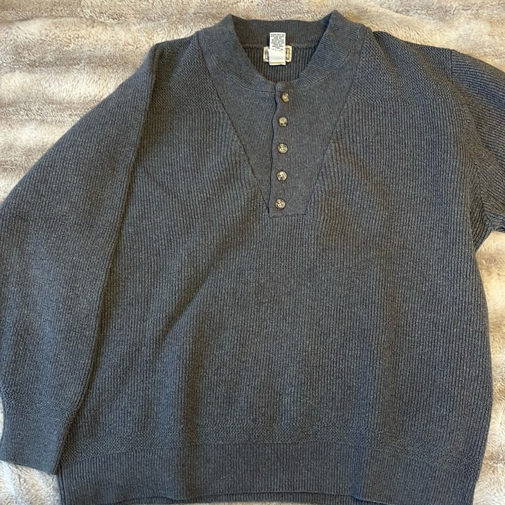 Grey Men’s LL Bean Crewneck
